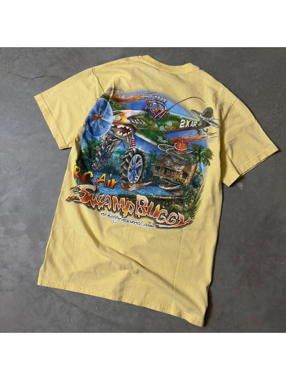 Gildan RC Air Swamp Buggy T-Shirt Mens Small Yellow Graphic